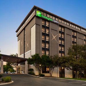 Holiday Inn Express - San Antonio Airport, An Ihg Hotel